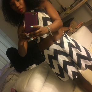 Meet your Posher, Monique